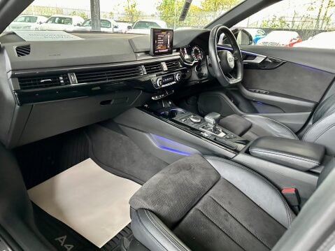 Audi A4 2.0 TFSI Black Edition S Tronic Euro 6 (s/s) 5dr 30