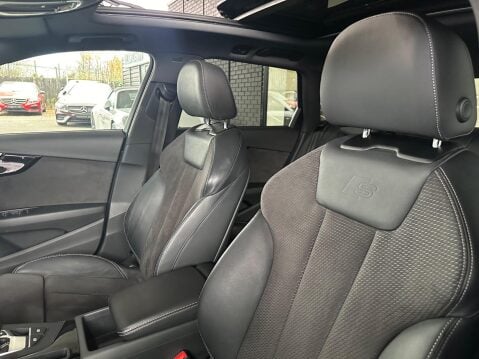 Audi A4 2.0 TFSI Black Edition S Tronic Euro 6 (s/s) 5dr 34