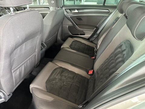 Volkswagen Golf 2.0 TDI BlueMotion Tech GT DSG Euro 5 (s/s) 5dr 24