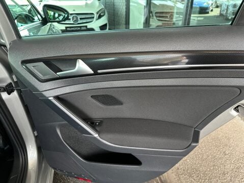 Volkswagen Golf 2.0 TDI BlueMotion Tech GT DSG Euro 5 (s/s) 5dr 29