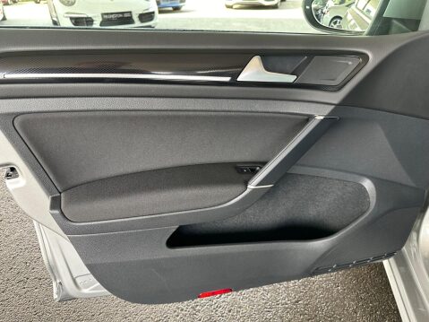 Volkswagen Golf 2.0 TDI BlueMotion Tech GT DSG Euro 5 (s/s) 5dr 30