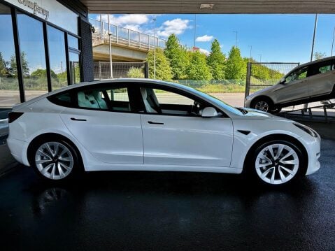 Tesla Model 3 (Dual Motor) Long Range Auto 4WDE 4dr 34