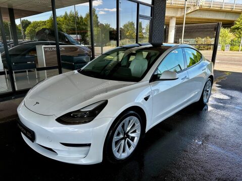 Tesla Model 3 (Dual Motor) Long Range Auto 4WDE 4dr 22