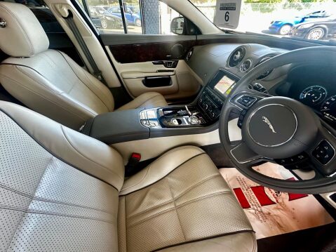 Jaguar XJ 3.0d V6 Premium Luxury Auto Euro 6 (s/s) 4dr 47