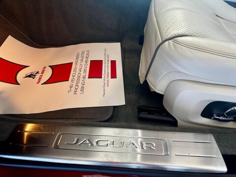 Jaguar XJ 3.0d V6 Premium Luxury Auto Euro 6 (s/s) 4dr 52