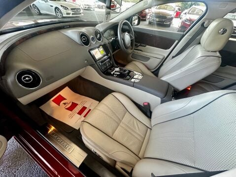 Jaguar XJ 3.0d V6 Premium Luxury Auto Euro 6 (s/s) 4dr 56
