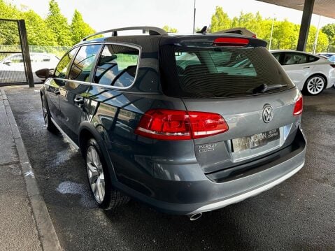 Volkswagen Passat 2.0 TDI BlueMotion Tech Alltrack DSG 4Motion Euro 5 (s/s) 5dr 9
