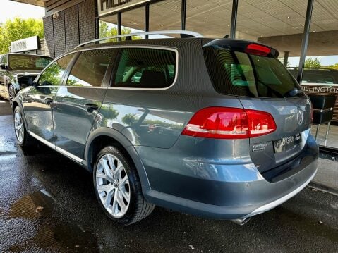 Volkswagen Passat 2.0 TDI BlueMotion Tech Alltrack DSG 4Motion Euro 5 (s/s) 5dr 20