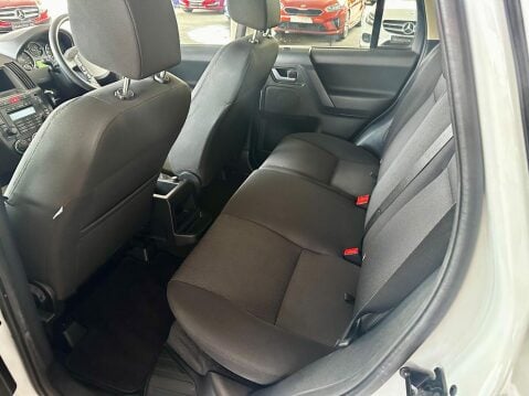 Land Rover Freelander 2 2.2 TD4 GS CommandShift 4WD Euro 5 5dr 32
