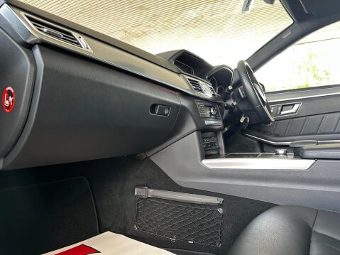 Mercedes-Benz E Class 2.1 E220 BlueTEC AMG Night Edition (Premium) G-Tronic+ Euro 6 (s/s) 5dr 28