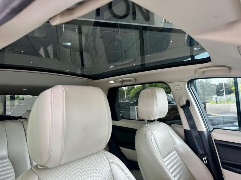 Land Rover Discovery Sport 2.0 TD4 HSE Luxury Auto 4WD Euro 6 (s/s) 5dr 44