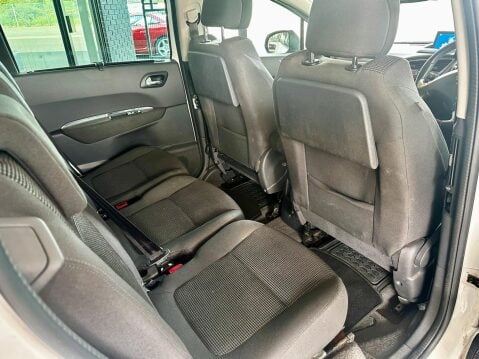 Peugeot 5008 1.6 BlueHDi Allure EAT Euro 6 (s/s) 5dr 17
