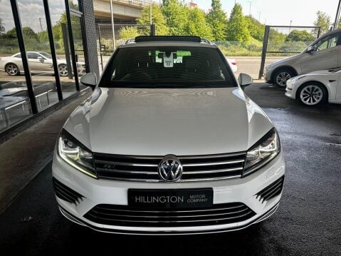 Volkswagen Touareg 3.0 TDI V6 BlueMotion Tech R-Line Tiptronic 4WD Euro 6 (s/s) 5dr 14