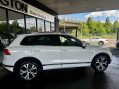 Volkswagen Touareg 3.0 TDI V6 BlueMotion Tech R-Line Tiptronic 4WD Euro 6 (s/s) 5dr 23
