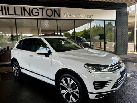 Volkswagen Touareg 3.0 TDI V6 BlueMotion Tech R-Line Tiptronic 4WD Euro 6 (s/s) 5dr 24