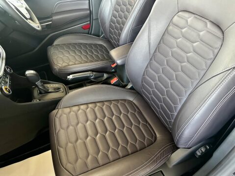 Ford Fiesta 1.0T EcoBoost Vignale Auto Euro 6 (s/s) 5dr 39