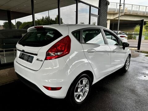 Ford Fiesta 1.25 Zetec 5dr 17