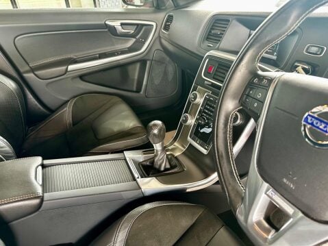 Volvo V60 2.0 D3 R-Design Euro 5 (s/s) 5dr 15