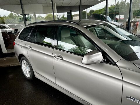 BMW 5 Series 2.0 520d SE Touring Steptronic Euro 5 5dr 23