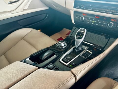 BMW 5 Series 2.0 520d SE Touring Steptronic Euro 5 5dr 28