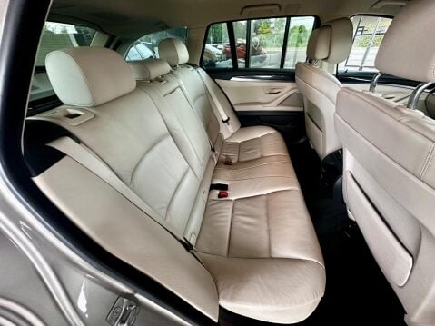 BMW 5 Series 2.0 520d SE Touring Steptronic Euro 5 5dr 35