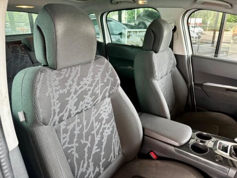 Peugeot 3008 1.6 HDi Allure Euro 5 5dr 16