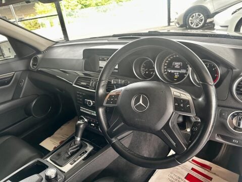 Mercedes-Benz C Class 2.1 C200 CDI BlueEfficiency Executive SE G-Tronic+ Euro 5 (s/s) 5dr 23