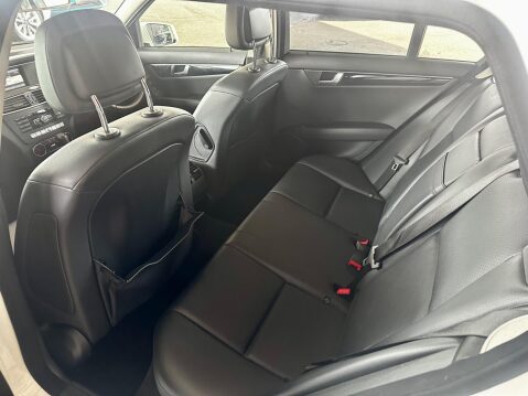 Mercedes-Benz C Class 2.1 C200 CDI BlueEfficiency Executive SE G-Tronic+ Euro 5 (s/s) 5dr 26