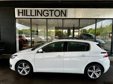Peugeot 308 1.2 PureTech Allure Euro 6 (s/s) 5dr 12