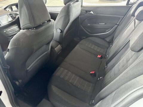 Peugeot 308 1.2 PureTech Allure Euro 6 (s/s) 5dr 22
