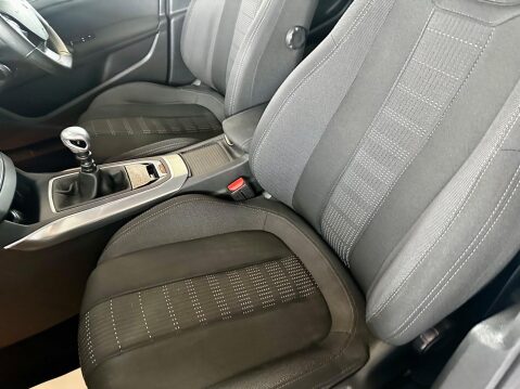 Peugeot 308 1.2 PureTech Allure Euro 6 (s/s) 5dr 28