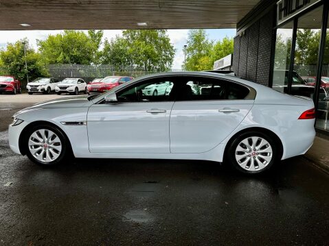 Jaguar XE 2.0d Portfolio Auto Euro 6 (s/s) 4dr 17