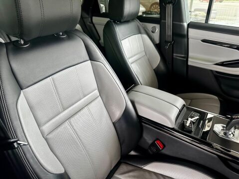 Land Rover Range Rover Evoque 2.0 D180 First Edition Auto 4WD Euro 6 (s/s) 5dr 40