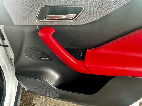 Jaguar F-Pace 2.0 D180 Chequered Flag Auto AWD Euro 6 (s/s) 5dr 43