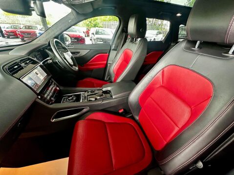 Jaguar F-Pace 2.0 D180 Chequered Flag Auto AWD Euro 6 (s/s) 5dr 32