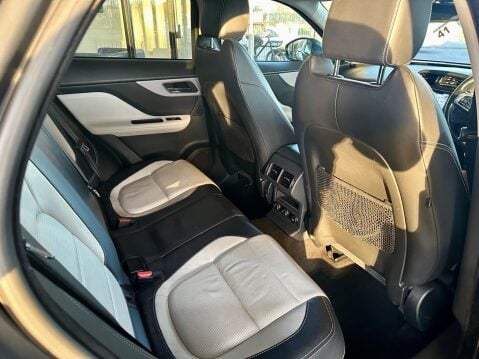Jaguar F-Pace 2.0 D180 R-Sport Auto AWD Euro 6 (s/s) 5dr 11