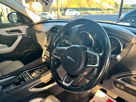 Jaguar F-Pace 2.0 D180 R-Sport Auto AWD Euro 6 (s/s) 5dr 14