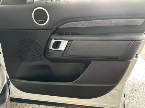 Land Rover Discovery 3.0 TD V6 HSE Auto 4WD Euro 6 (s/s) 5dr 54