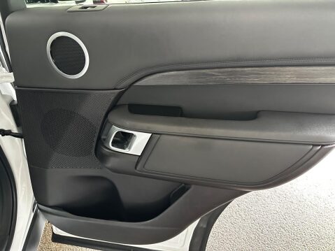 Land Rover Discovery 3.0 TD V6 HSE Auto 4WD Euro 6 (s/s) 5dr 55