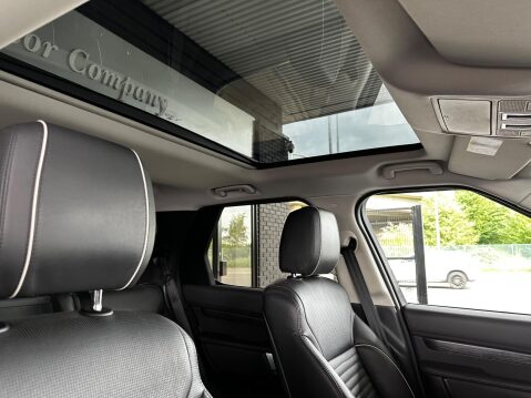 Land Rover Discovery 3.0 TD V6 HSE Auto 4WD Euro 6 (s/s) 5dr 44