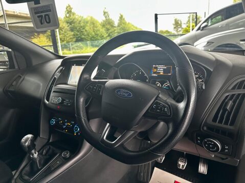 Ford Focus 1.5 TDCi EcoBoost ST-Line Euro 6 (s/s) 5dr 31