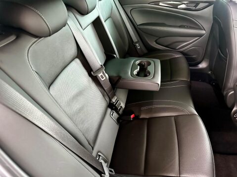 Vauxhall Insignia 2.0 Turbo D SRi VX Line Nav Grand Sport Auto Euro 6 (s/s) 5dr 37