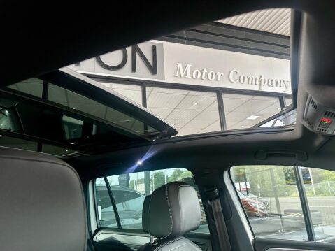 Volkswagen Tiguan 2.0 TDI R-Line 4Motion Euro 6 (s/s) 5dr 29