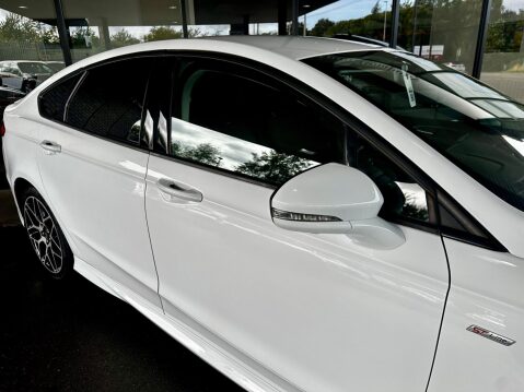 Ford Mondeo 2.0 TDCi ST-Line Euro 6 (s/s) 5dr 34