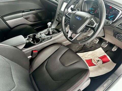 Ford Mondeo 2.0 TDCi ST-Line Euro 6 (s/s) 5dr 32