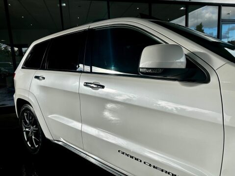 Jeep Grand Cherokee 3.0 V6 CRD Summit Auto 4WD Euro 6 5dr 40