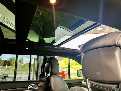 Jeep Grand Cherokee 3.0 V6 CRD Summit Auto 4WD Euro 6 5dr 37