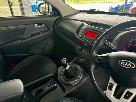 Kia Sportage 1.7 CRDi EcoDynamics 2 2WD Euro 5 (s/s) 5dr 7