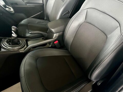 Kia Sportage 1.7 CRDi EcoDynamics 2 2WD Euro 5 (s/s) 5dr 32