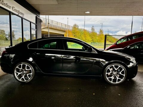 Vauxhall Insignia 2.8T V6 VXR SuperSport Auto 4WD Euro 6 5dr 6